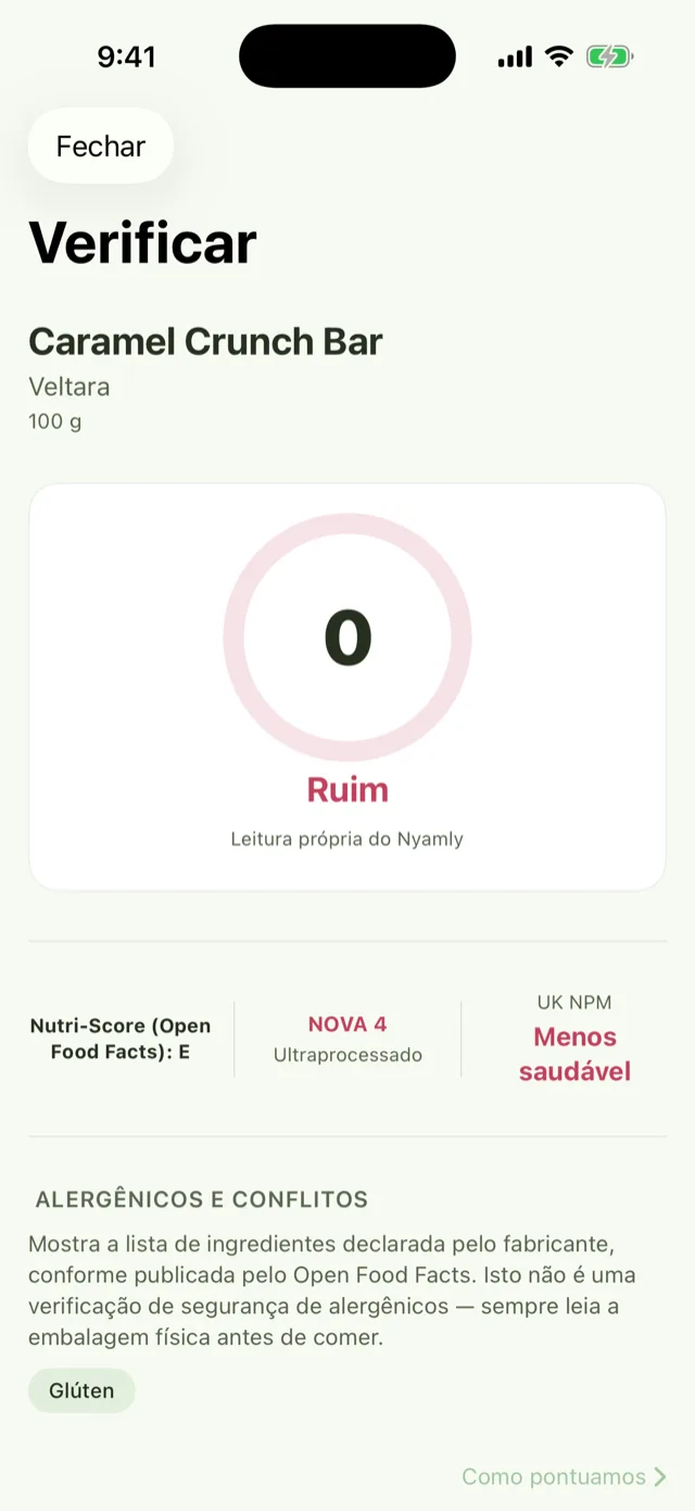 Tela Verificar de um produto fictício chamado "Caramel Crunch Bar": pontuação 0, classificado como Ruim; Nutri-Score (Open Food Facts) exibido como texto simples, "E", sem selo colorido; NOVA 4 ultraprocessado; UK NPM: Menos saudável.